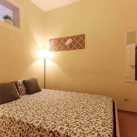 Casinha Lisboeta Ut Bridge Apartamento Alcantara Lisbona
